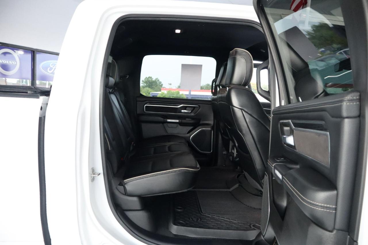 RAM 1500 Laramie 4x4 Crew Cab 6'4" Box 2023