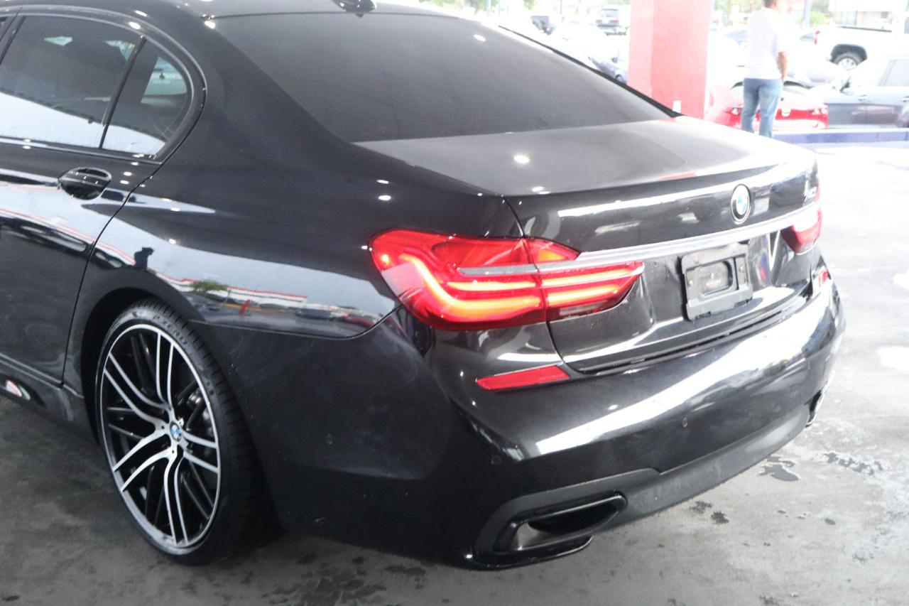 BMW 7 Series 740i Sedan 2017