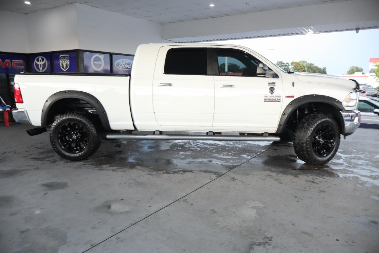 RAM 2500 Big Horn 4x4 Mega Cab 6'4" Box 2018