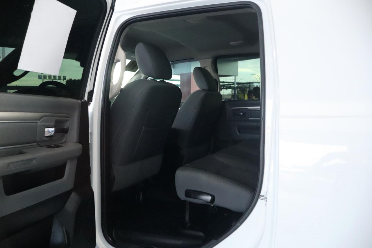 RAM 2500 Big Horn 4x4 Mega Cab 6'4" Box 2018