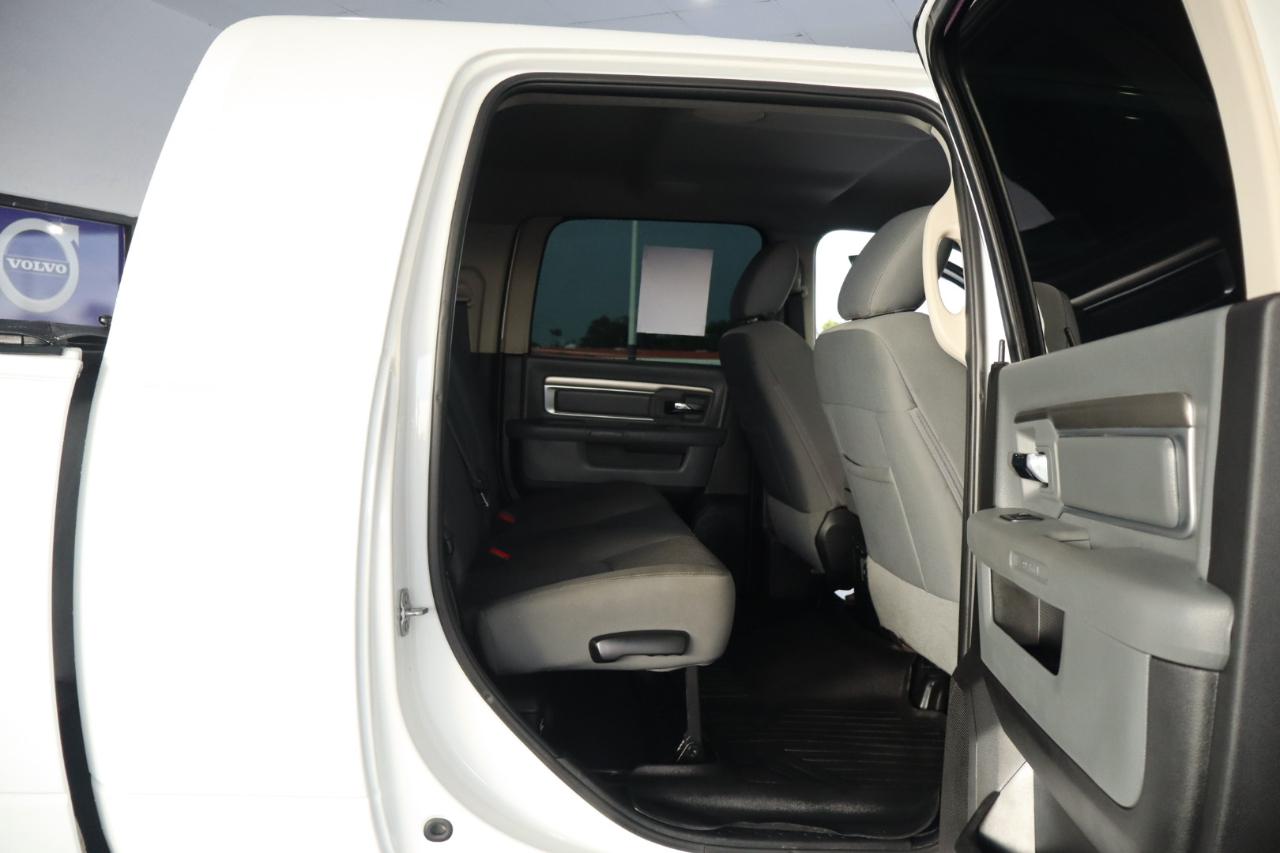 RAM 2500 Big Horn 4x4 Mega Cab 6'4" Box 2018