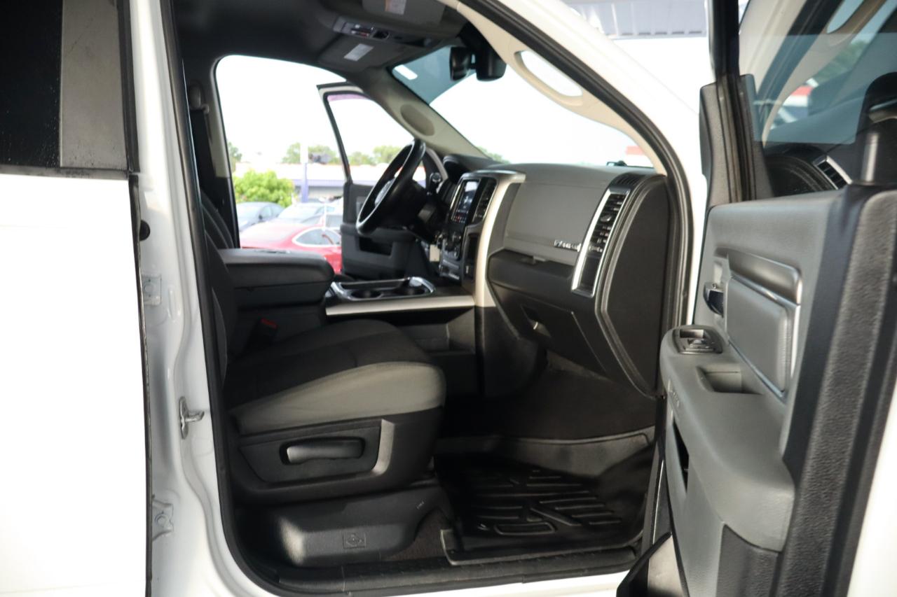 RAM 2500 Big Horn 4x4 Mega Cab 6'4" Box 2018