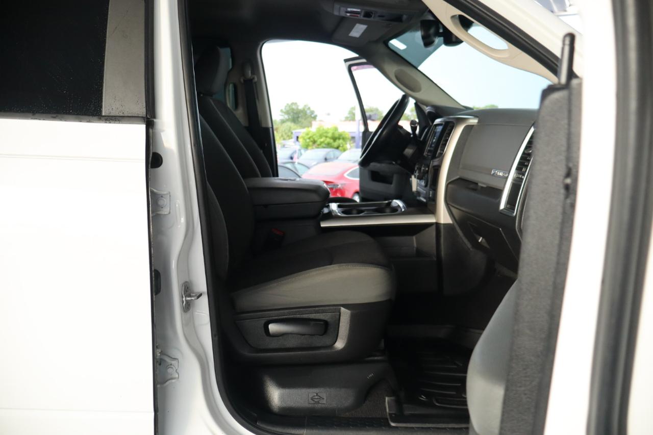 RAM 2500 Big Horn 4x4 Mega Cab 6'4" Box 2018