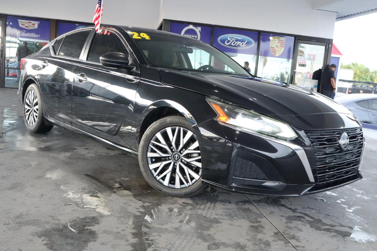 Nissan Altima 2.5 SV Sedan 2024
