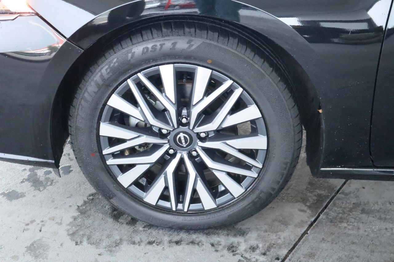 Nissan Altima 2.5 SV Sedan 2024