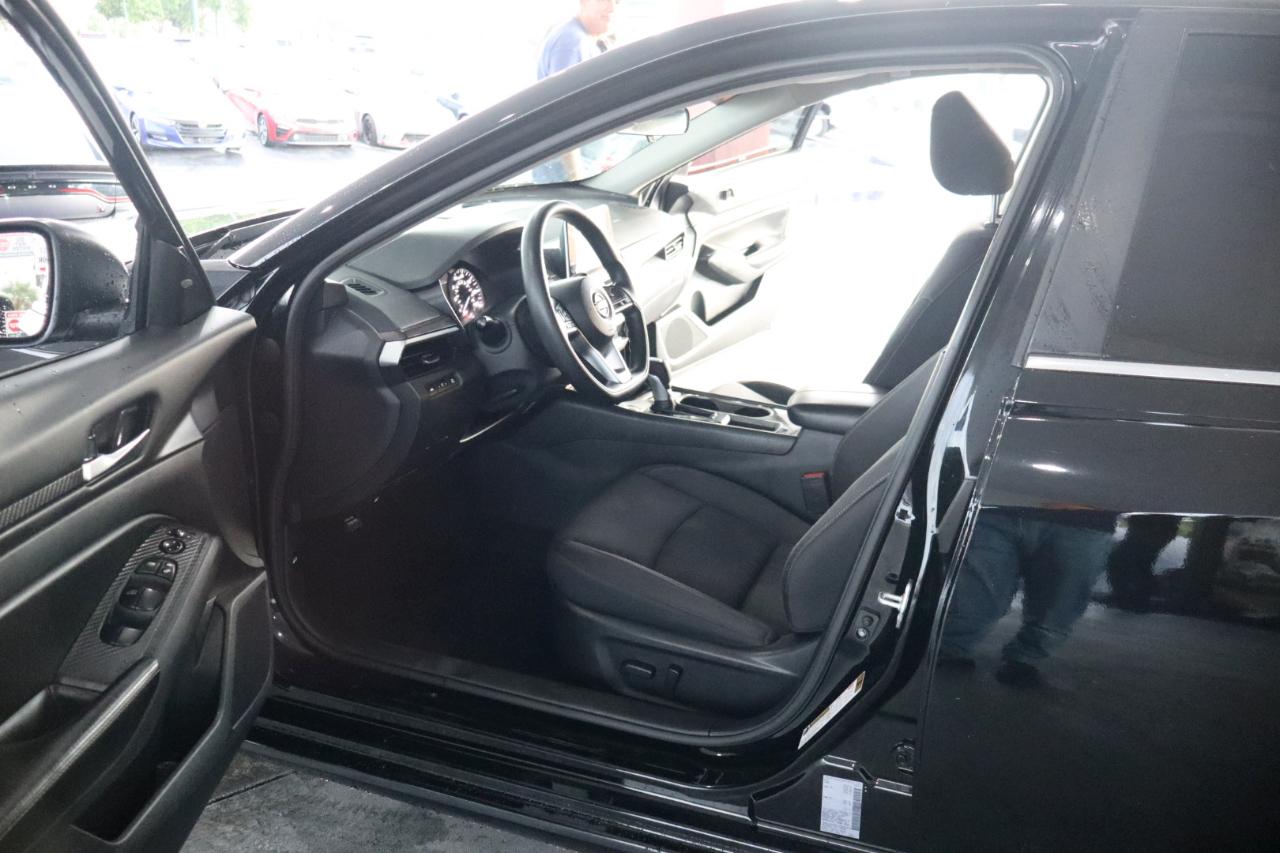 Nissan Altima 2.5 SV Sedan 2024