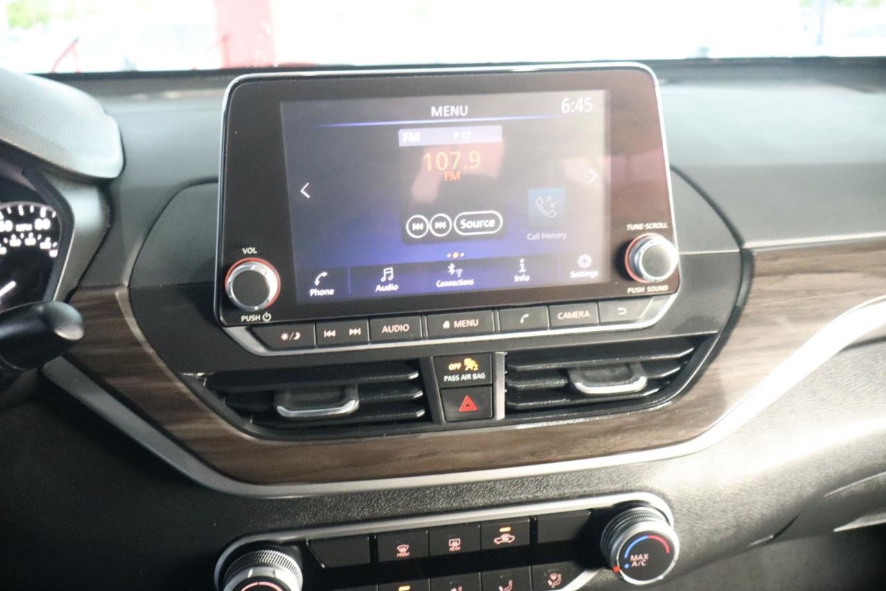Nissan Altima 2.5 SV Sedan 2024