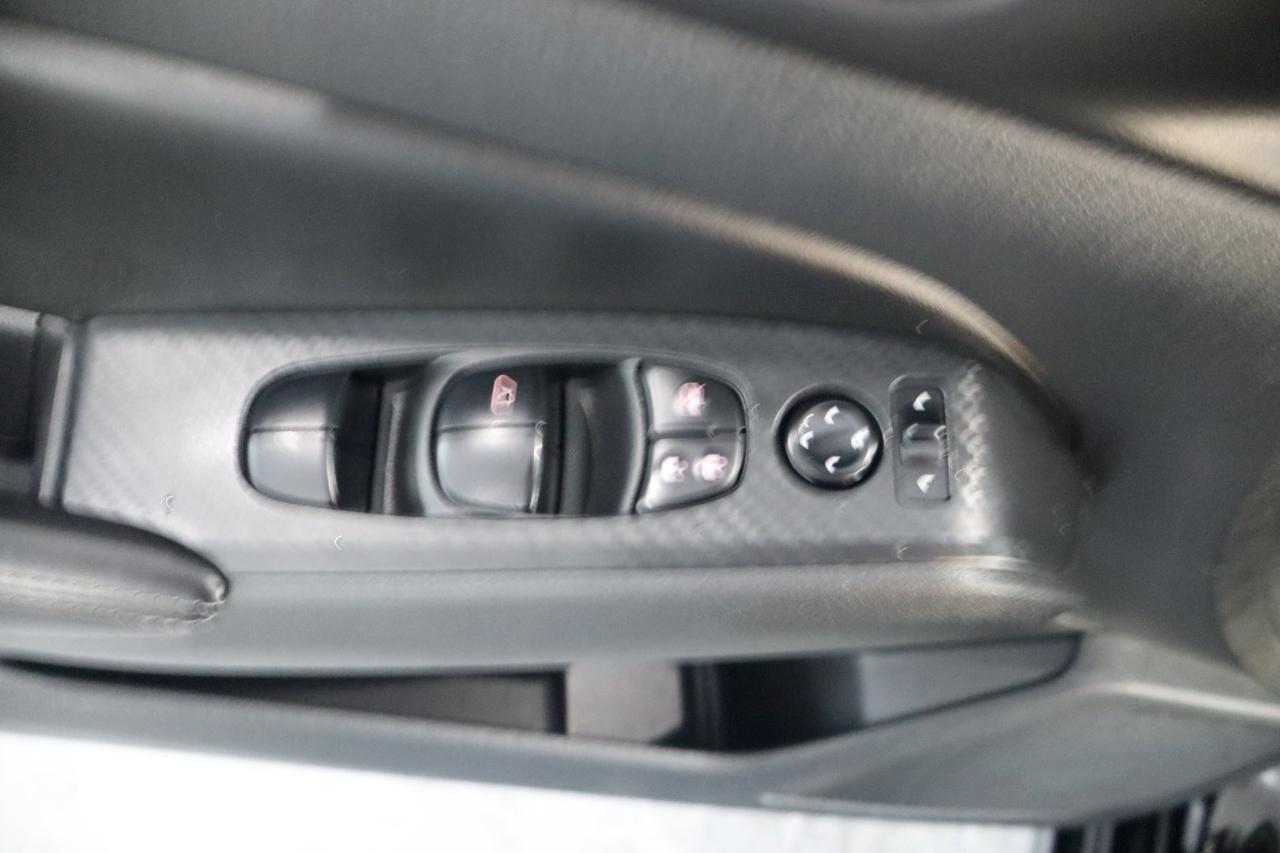 Nissan Altima 2.5 SV Sedan 2024