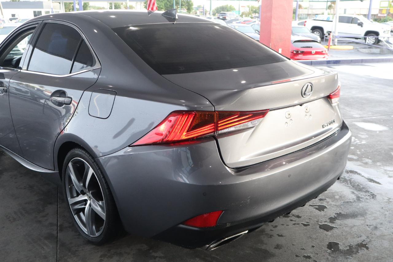 Lexus IS IS Turbo RWD 2017