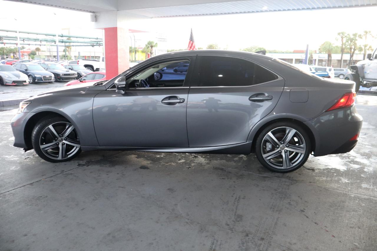Lexus IS IS Turbo RWD 2017