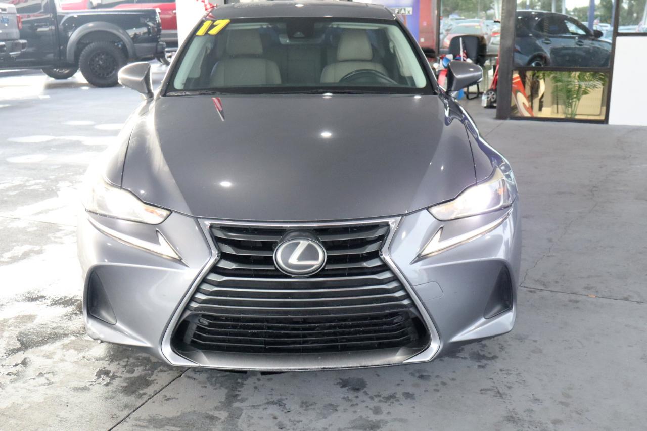 Lexus IS IS Turbo RWD 2017