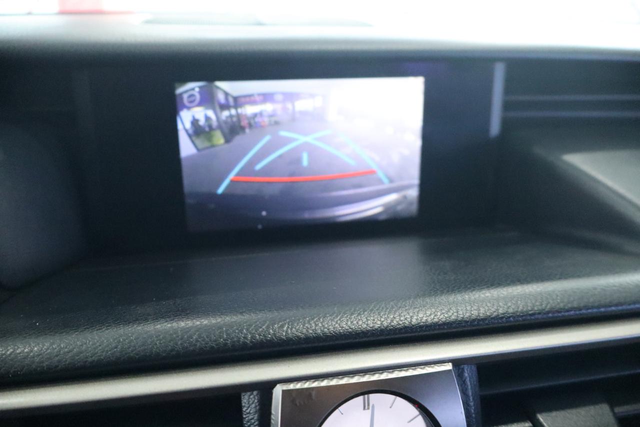 Lexus IS IS Turbo RWD 2017