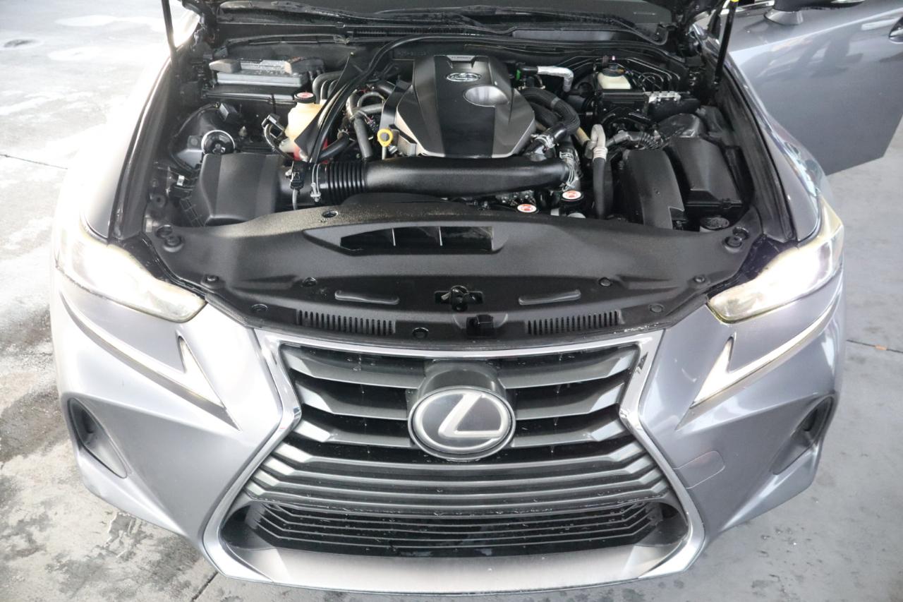 Lexus IS IS Turbo RWD 2017