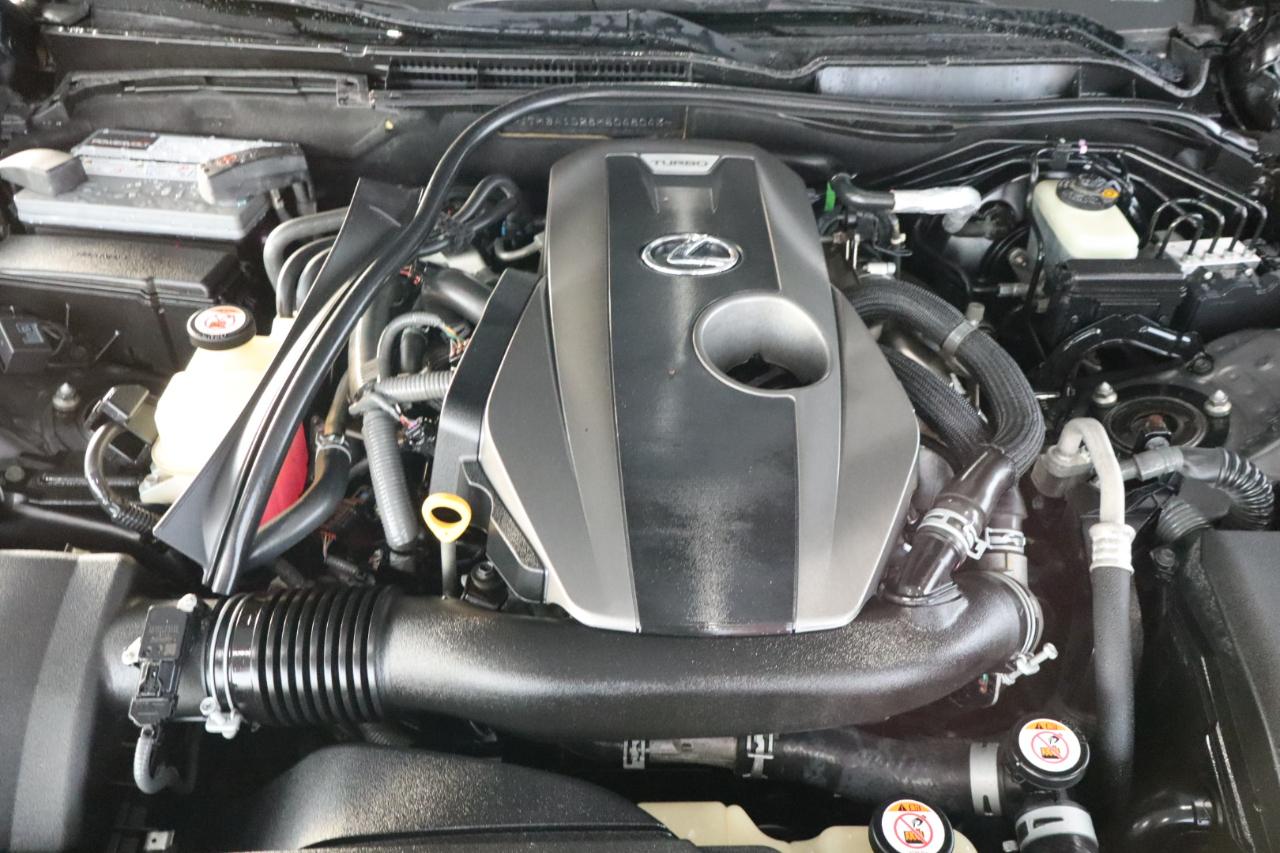 Lexus IS IS Turbo RWD 2017