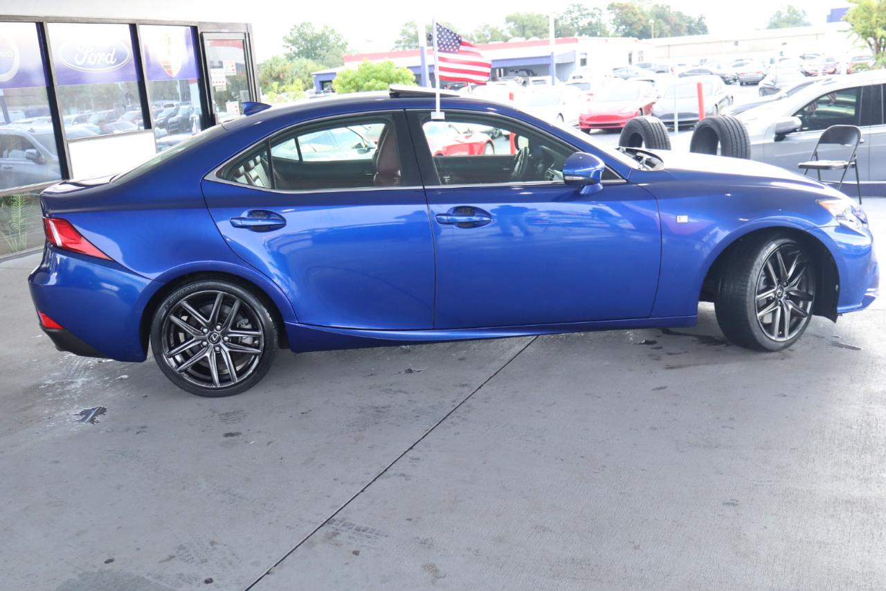 Lexus IS 350 4dr Sdn RWD 2016
