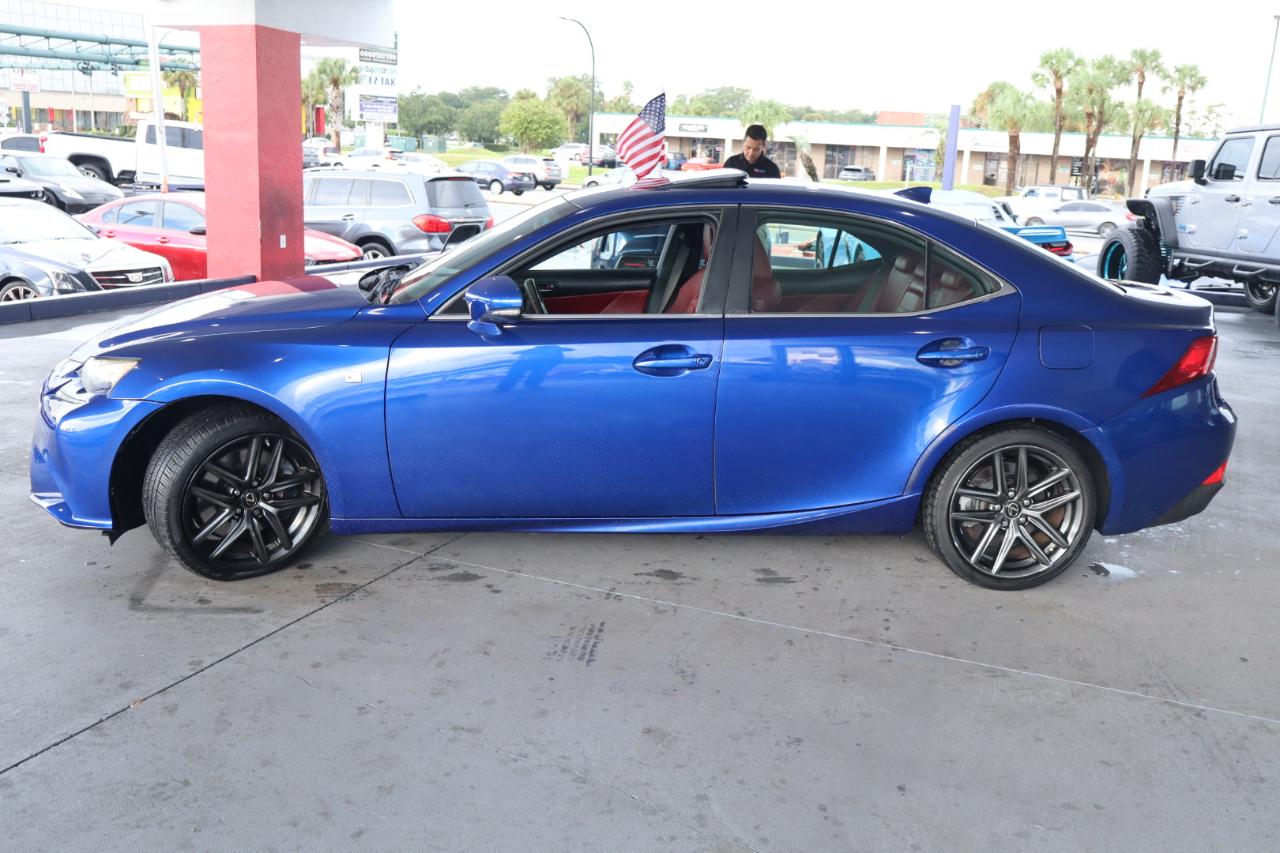 Lexus IS 350 4dr Sdn RWD 2016