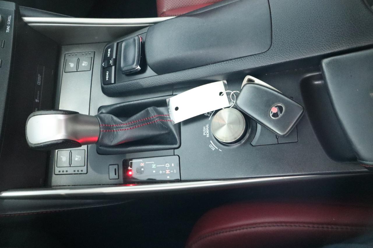 Lexus IS 350 4dr Sdn RWD 2016