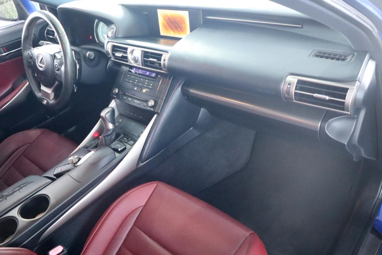 Lexus IS 350 4dr Sdn RWD 2016