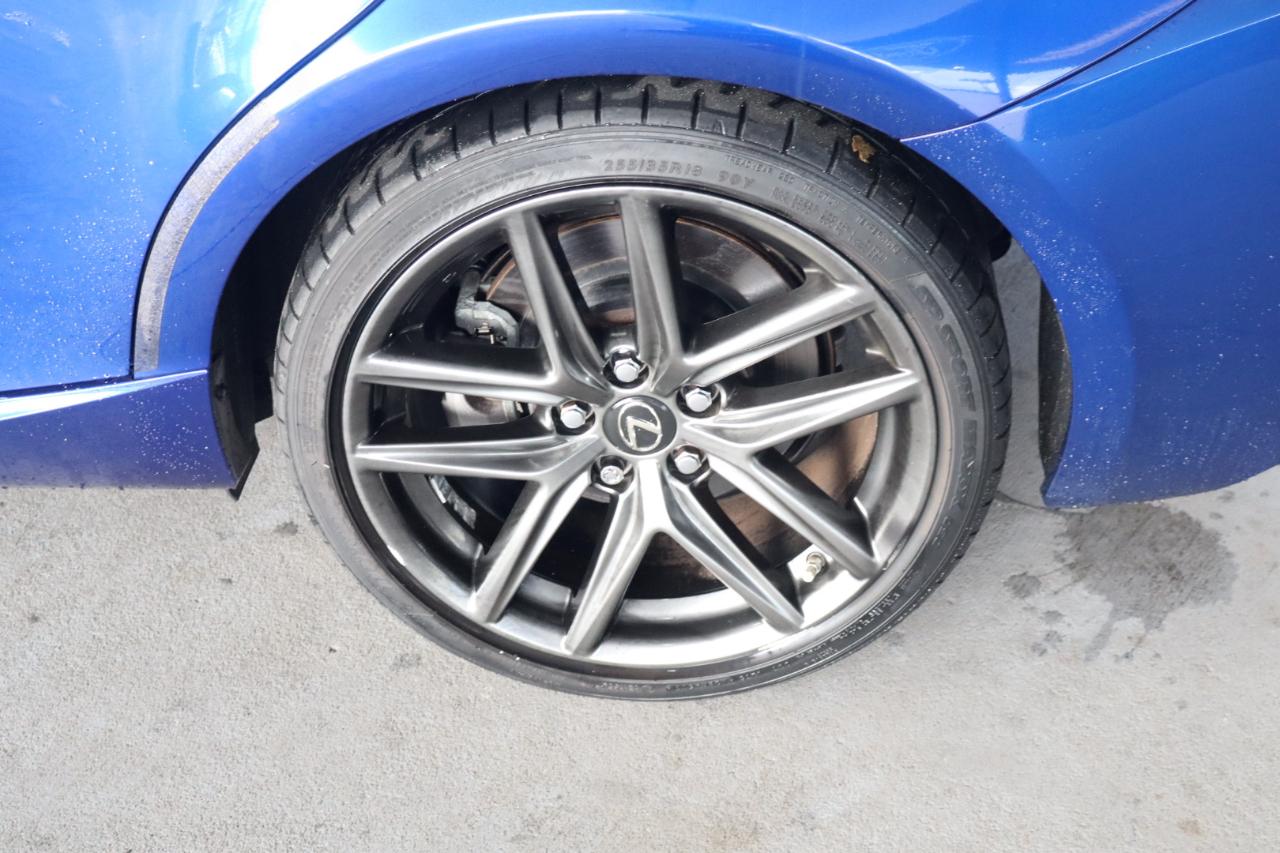 Lexus IS 350 4dr Sdn RWD 2016