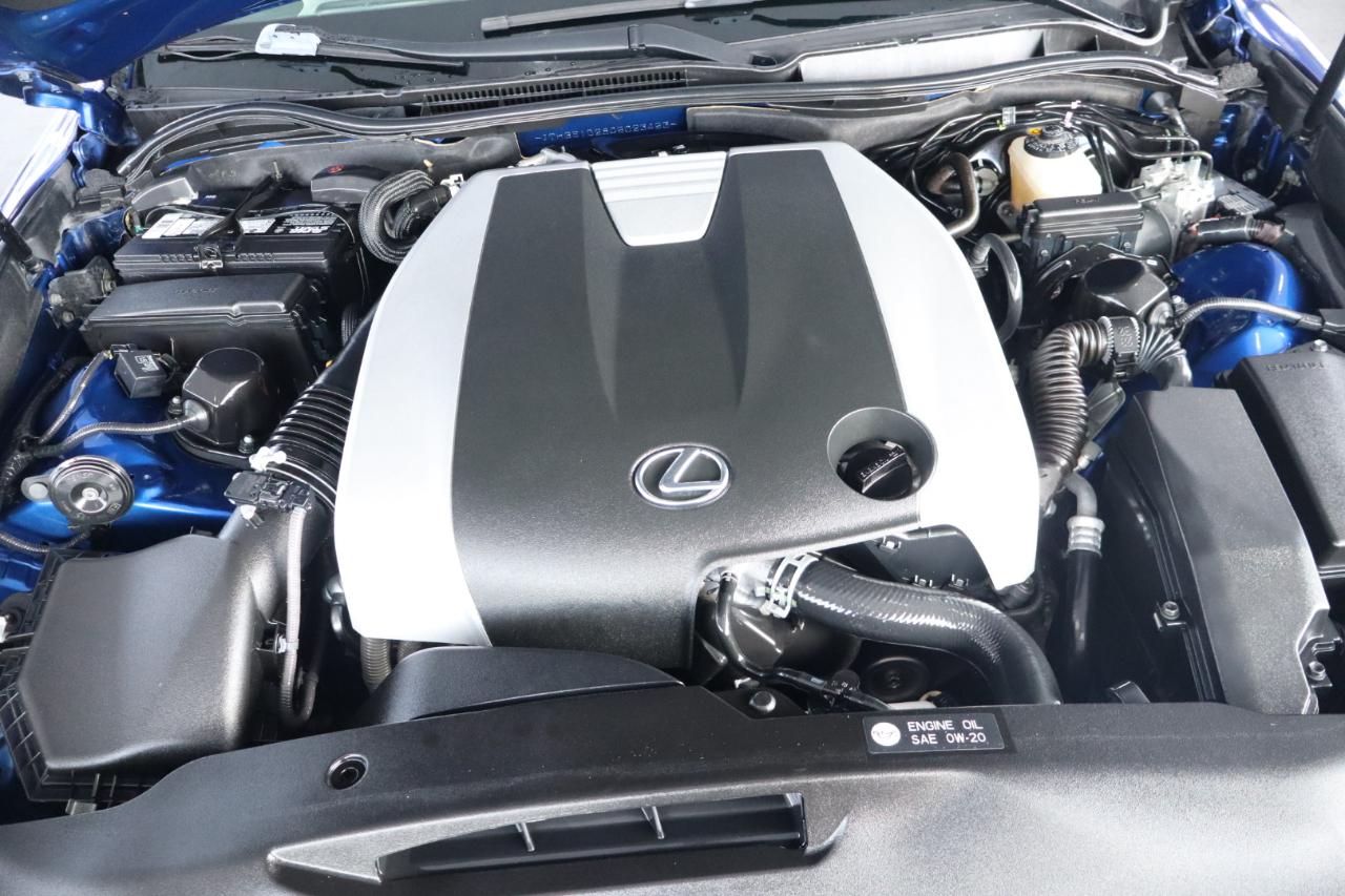 Lexus IS 350 4dr Sdn RWD 2016