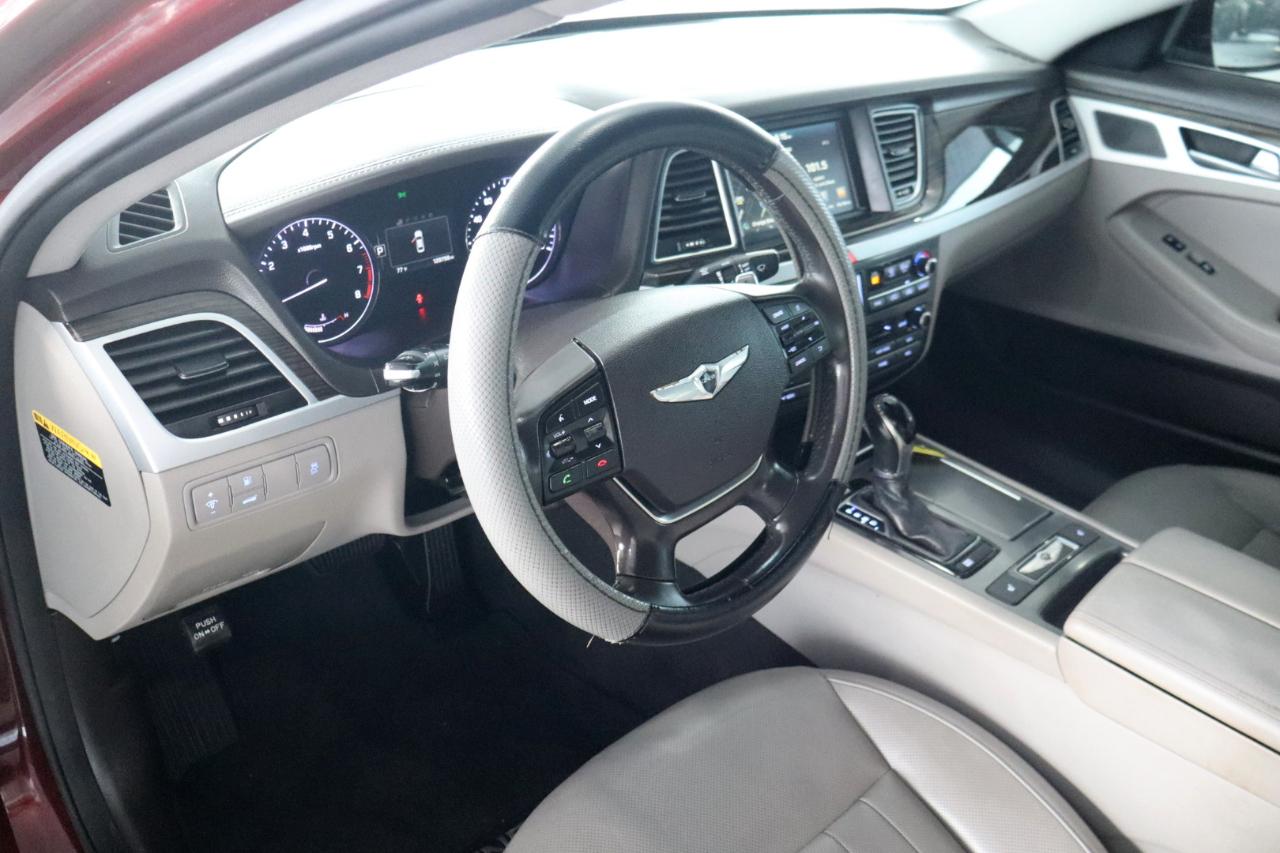 Hyundai Genesis 4dr Sdn V6 3.8L RWD 2015