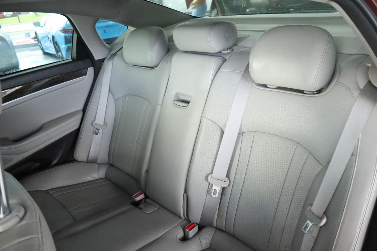 Hyundai Genesis 4dr Sdn V6 3.8L RWD 2015