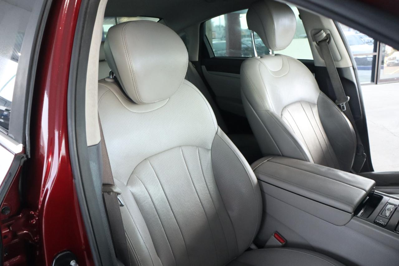 Hyundai Genesis 4dr Sdn V6 3.8L RWD 2015