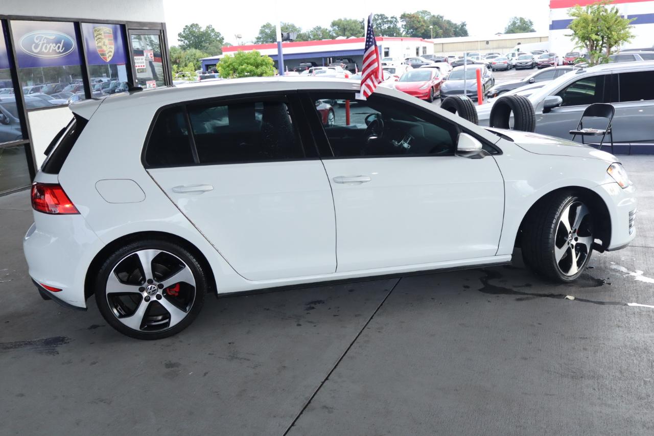 Volkswagen Golf GTI 2.0T 4-Door S DSG 2017