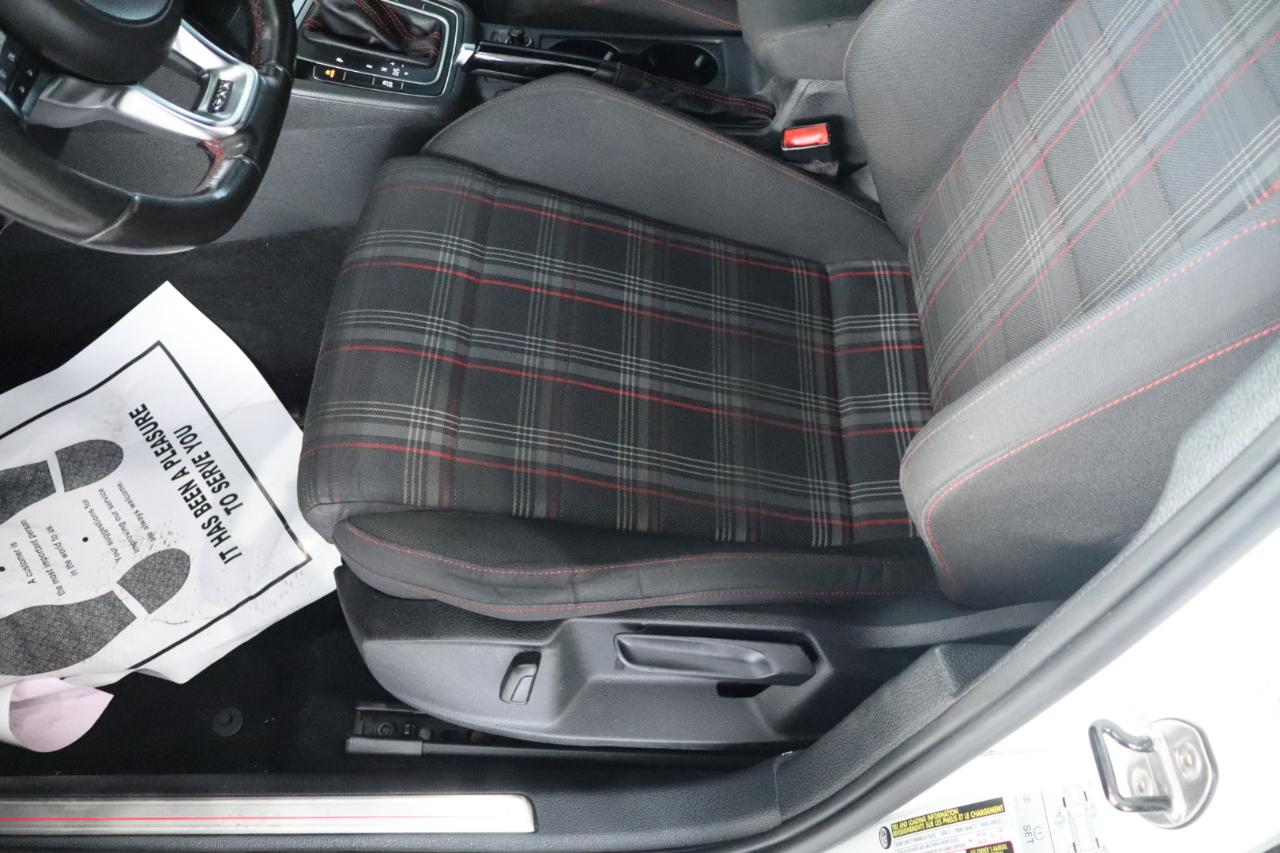 Volkswagen Golf GTI 2.0T 4-Door S DSG 2017