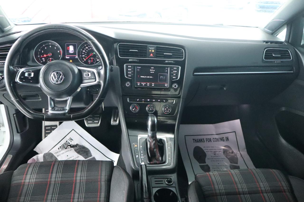 Volkswagen Golf GTI 2.0T 4-Door S DSG 2017