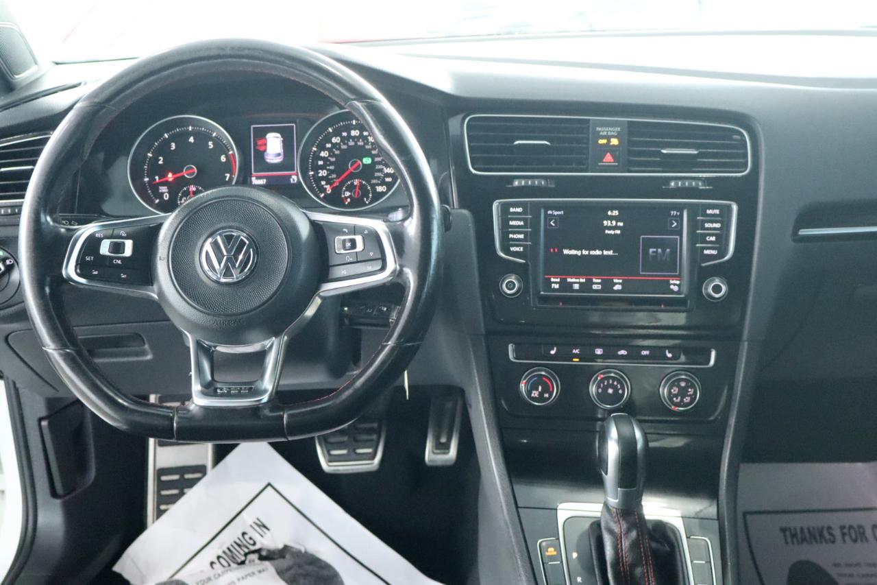Volkswagen Golf GTI 2.0T 4-Door S DSG 2017