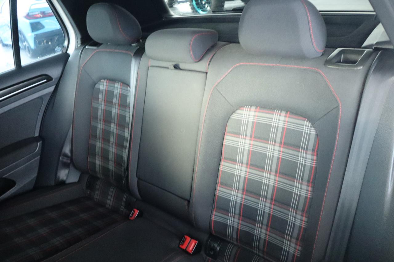 Volkswagen Golf GTI 2.0T 4-Door S DSG 2017