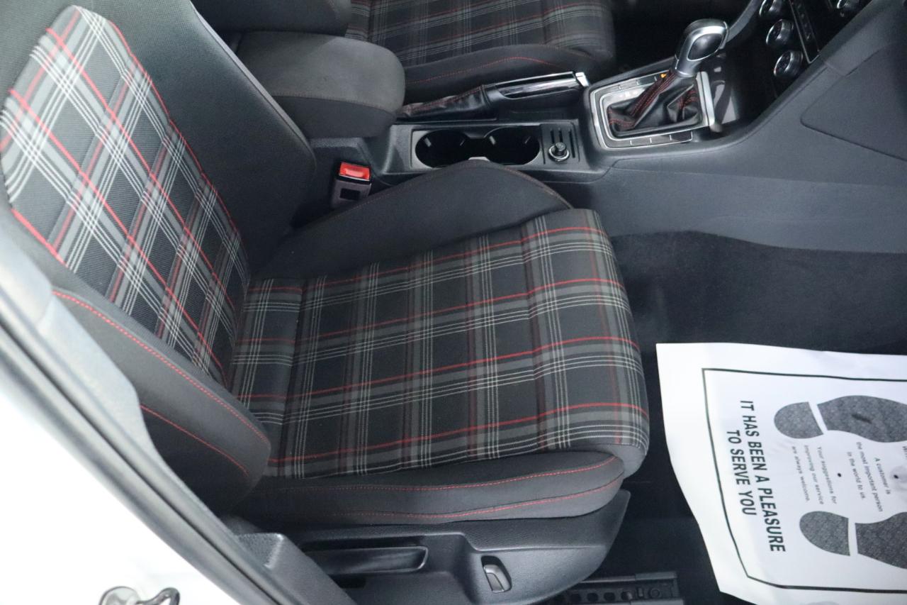 Volkswagen Golf GTI 2.0T 4-Door S DSG 2017