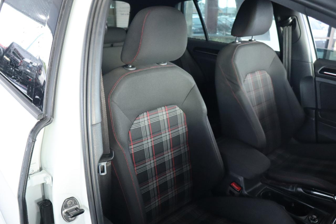 Volkswagen Golf GTI 2.0T 4-Door S DSG 2017