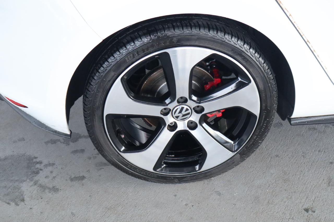 Volkswagen Golf GTI 2.0T 4-Door S DSG 2017
