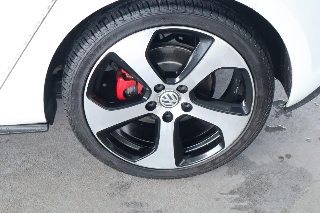 Volkswagen Golf GTI 2.0T 4-Door S DSG 2017