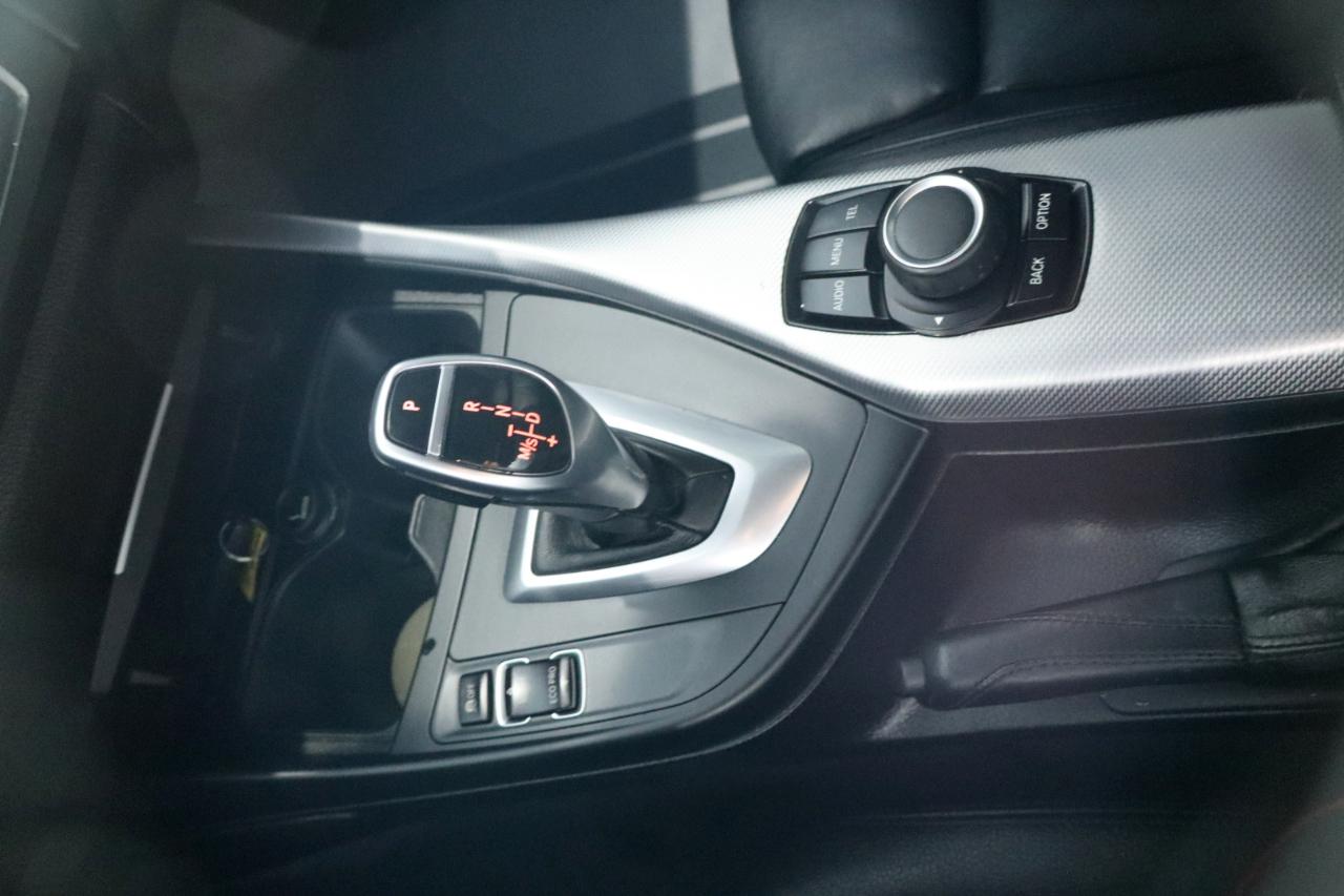 BMW 2 Series 2dr Cpe M235i RWD 2014