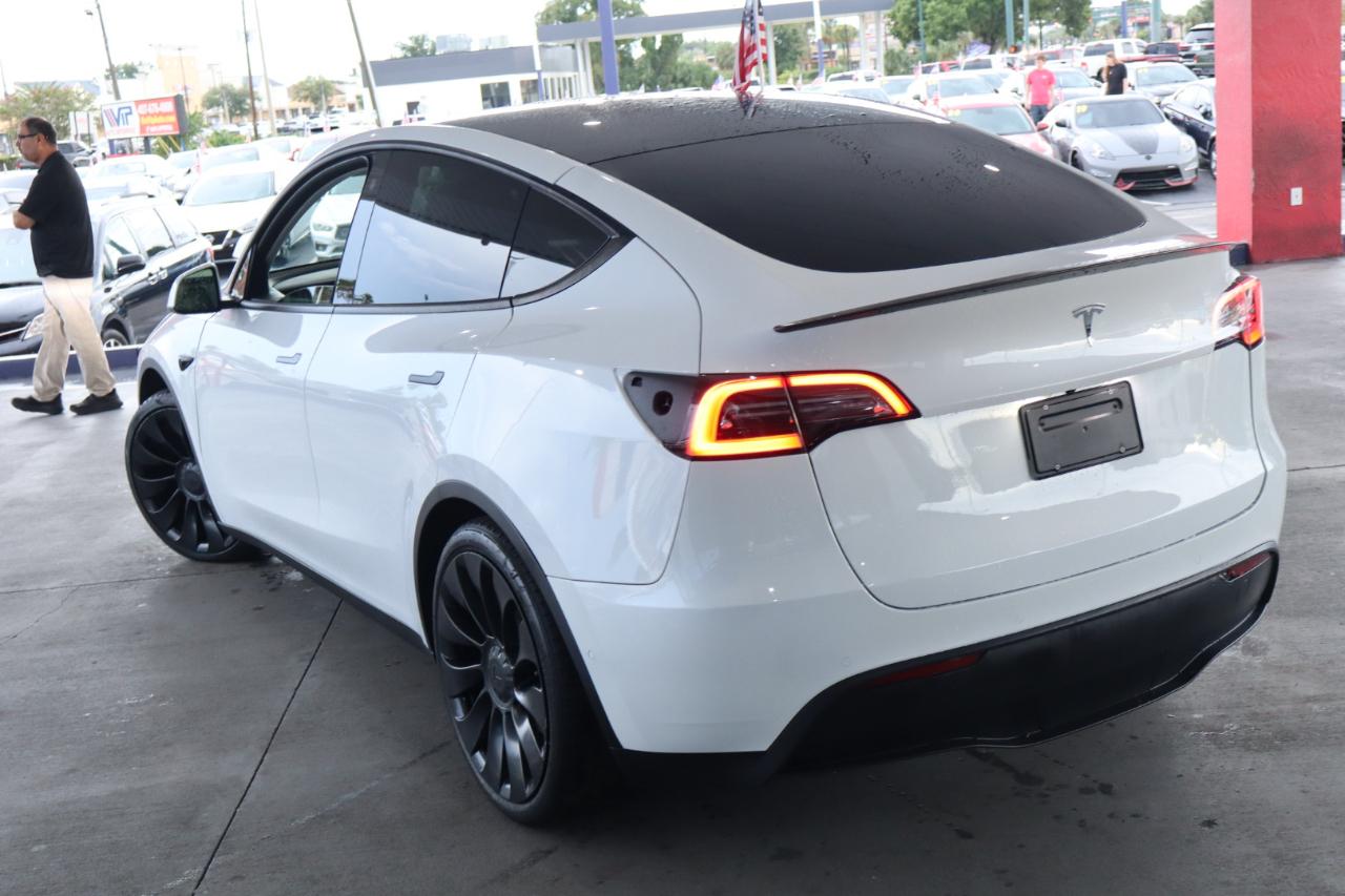 Tesla Model Y Performance AWD 2022
