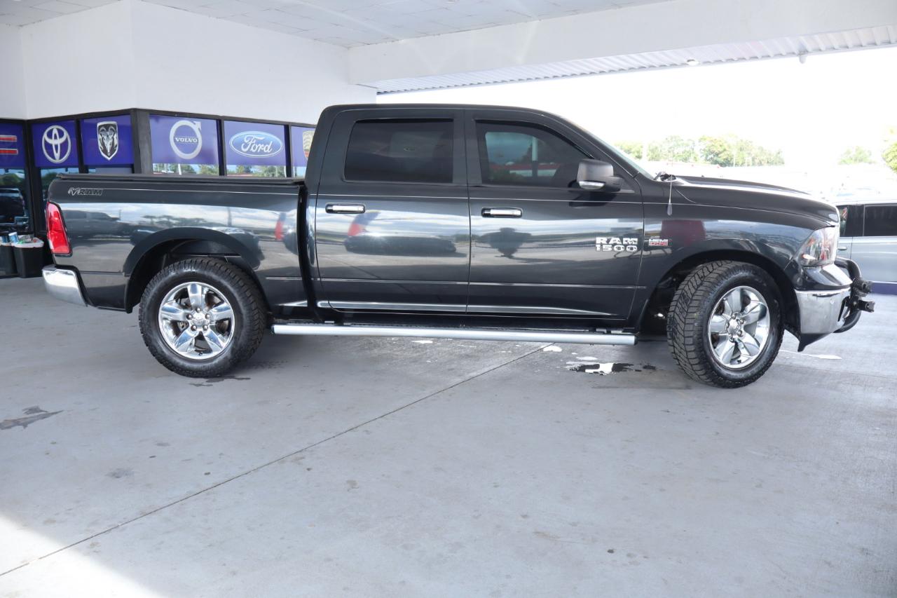 RAM 1500 2WD Crew Cab 140.5" Big Horn 2016
