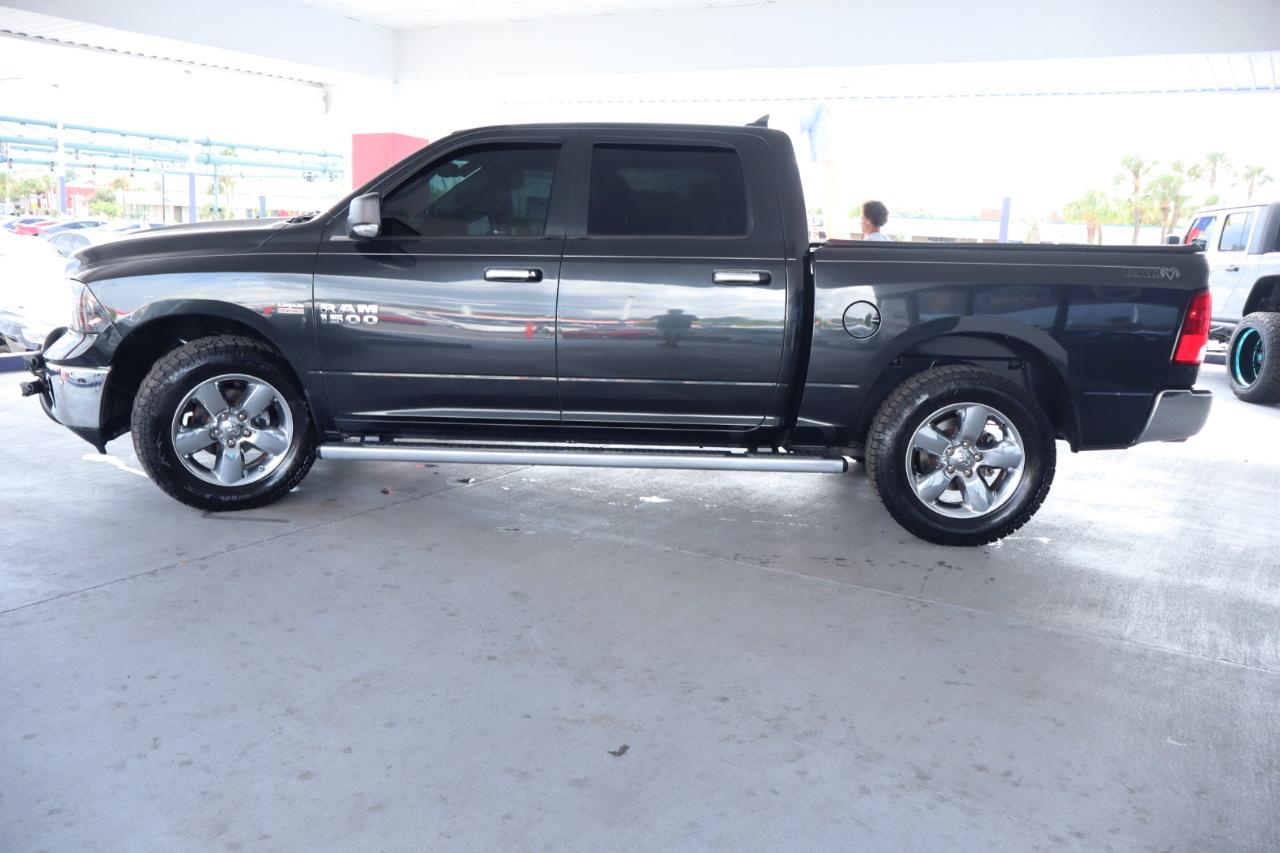 RAM 1500 2WD Crew Cab 140.5" Big Horn 2016