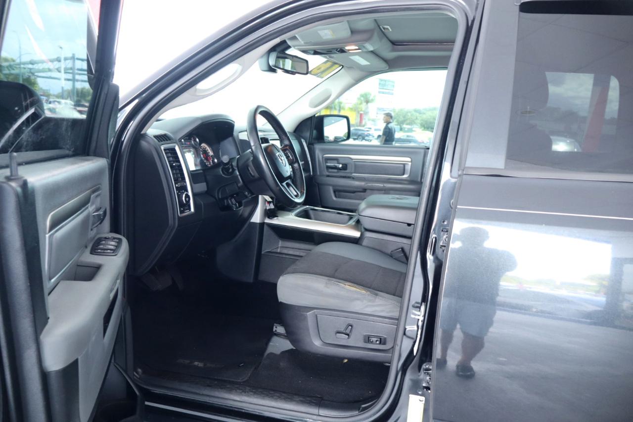RAM 1500 2WD Crew Cab 140.5" Big Horn 2016