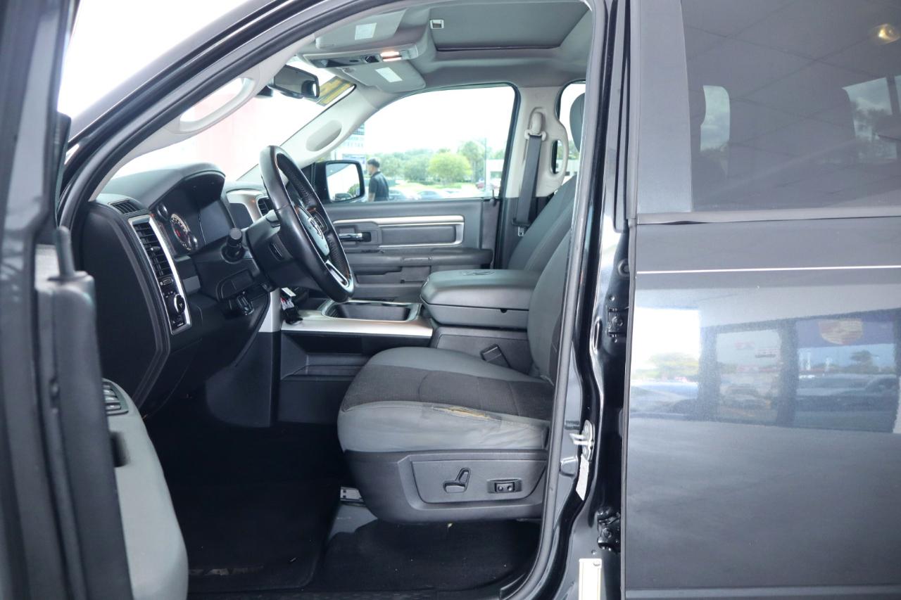 RAM 1500 2WD Crew Cab 140.5" Big Horn 2016