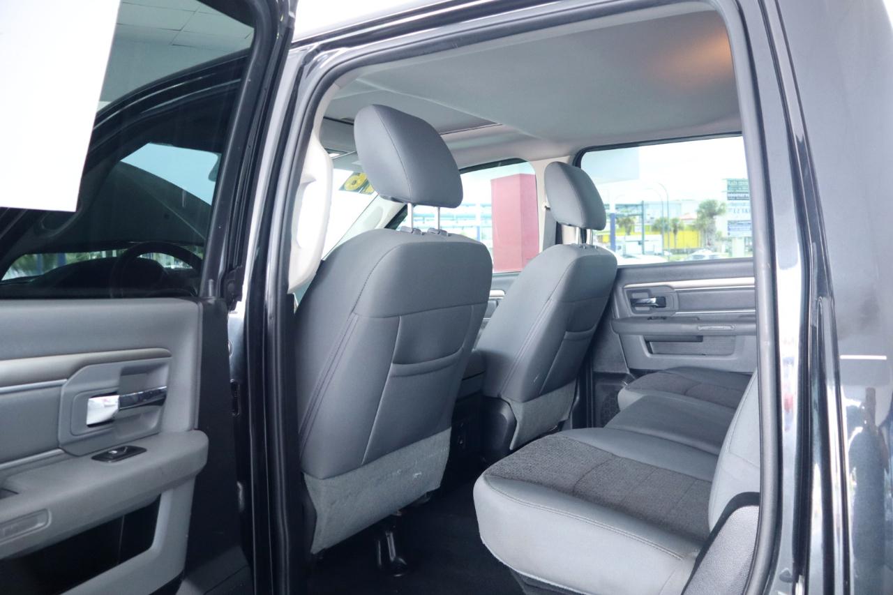 RAM 1500 2WD Crew Cab 140.5" Big Horn 2016