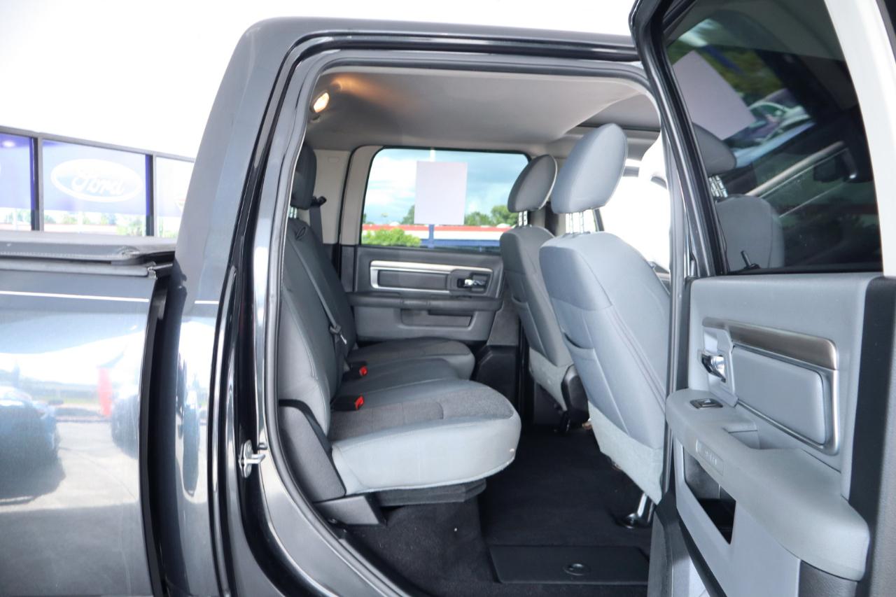 RAM 1500 2WD Crew Cab 140.5" Big Horn 2016