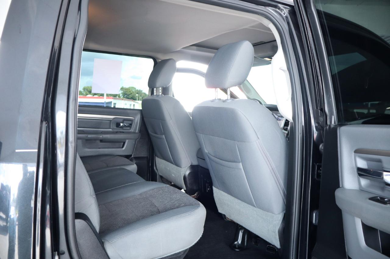RAM 1500 2WD Crew Cab 140.5" Big Horn 2016