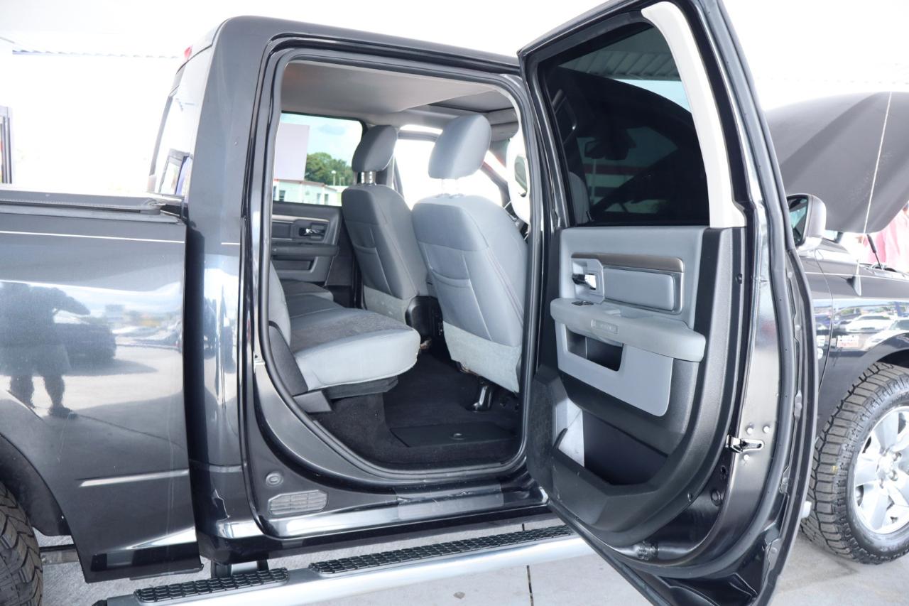 RAM 1500 2WD Crew Cab 140.5" Big Horn 2016