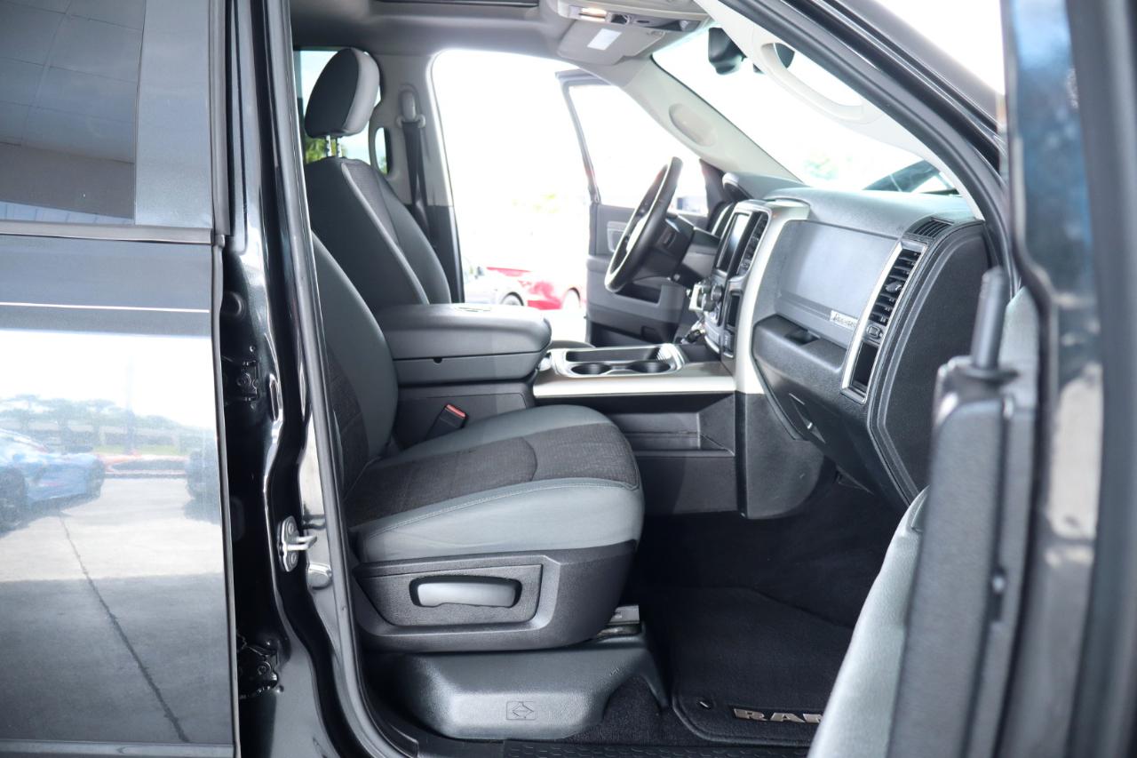 RAM 1500 2WD Crew Cab 140.5" Big Horn 2016