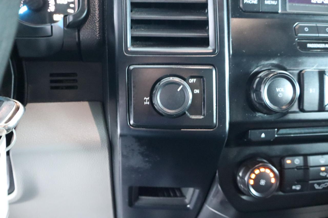Ford F-150 2WD SuperCrew 157" XL 2015