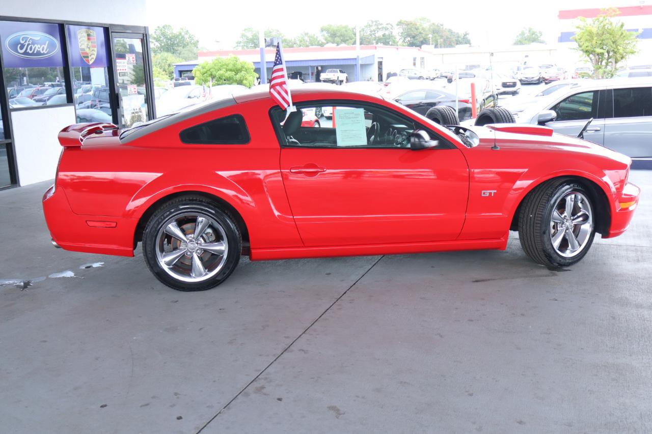 Ford Mustang 2dr Cpe GT Deluxe 2008
