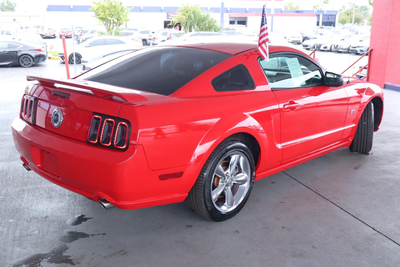 Ford Mustang 2dr Cpe GT Deluxe 2008